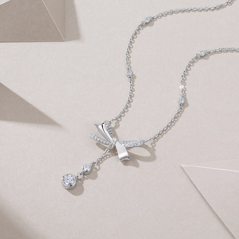 Set With Top-quality Moissanite, This Luxurious And Fashionable Light Luxury Trend Jewelry Necklace Pendant Is Made Of S925 Silver Electroplated With Platinum
