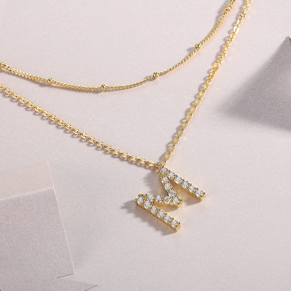 Engraved With Top-quality Moissanite, This Luxurious And Fashionable Minimalist Jewelry Consists Of A Silver Pendant Necklace, A Collar Chain, And S925 Silver Electroplated With Gold.