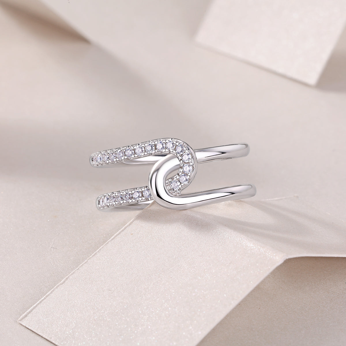 Interlocking - A Wedding Ring Set With Top-quality Moissanite S925 Silver And Platinum-plated Diamond Can Be Inspected With A Diamond Pen