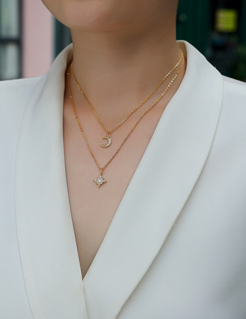 Engraved With Top-quality Moissanite, This Luxurious And Fashionable Minimalist Jewelry Set Includes A Necklace Pendant, A Collar Chain, And S925 Silver Electroplated With Gold.